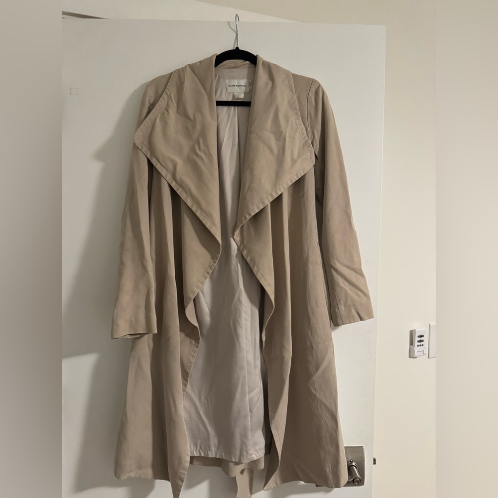 Club Monaco beige trench coat with belt wide collar size XS